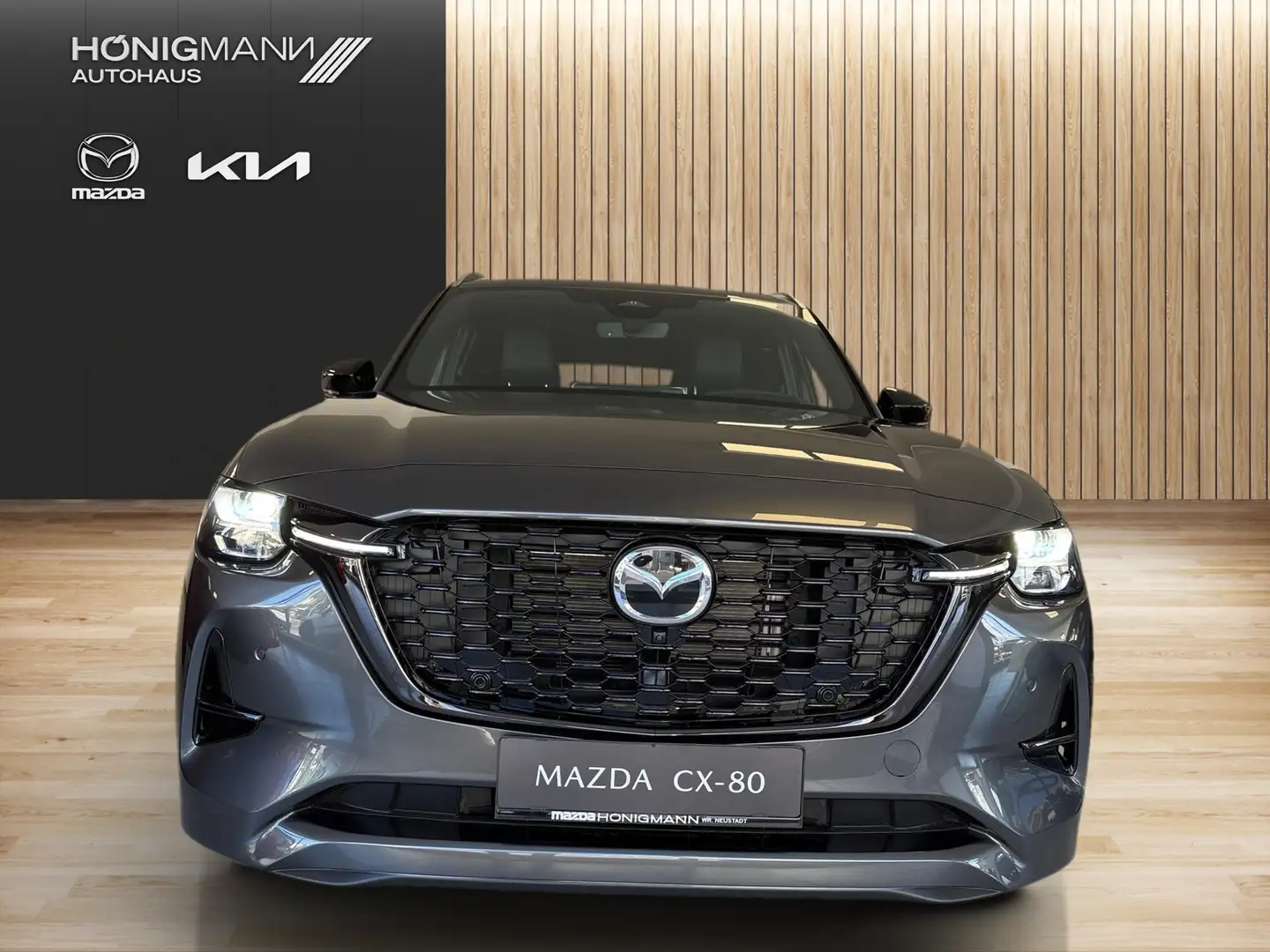 Mazda CX-80 2.5L e-SKYACTIV PHEV AWD Homura Plus Aut. siva - 2