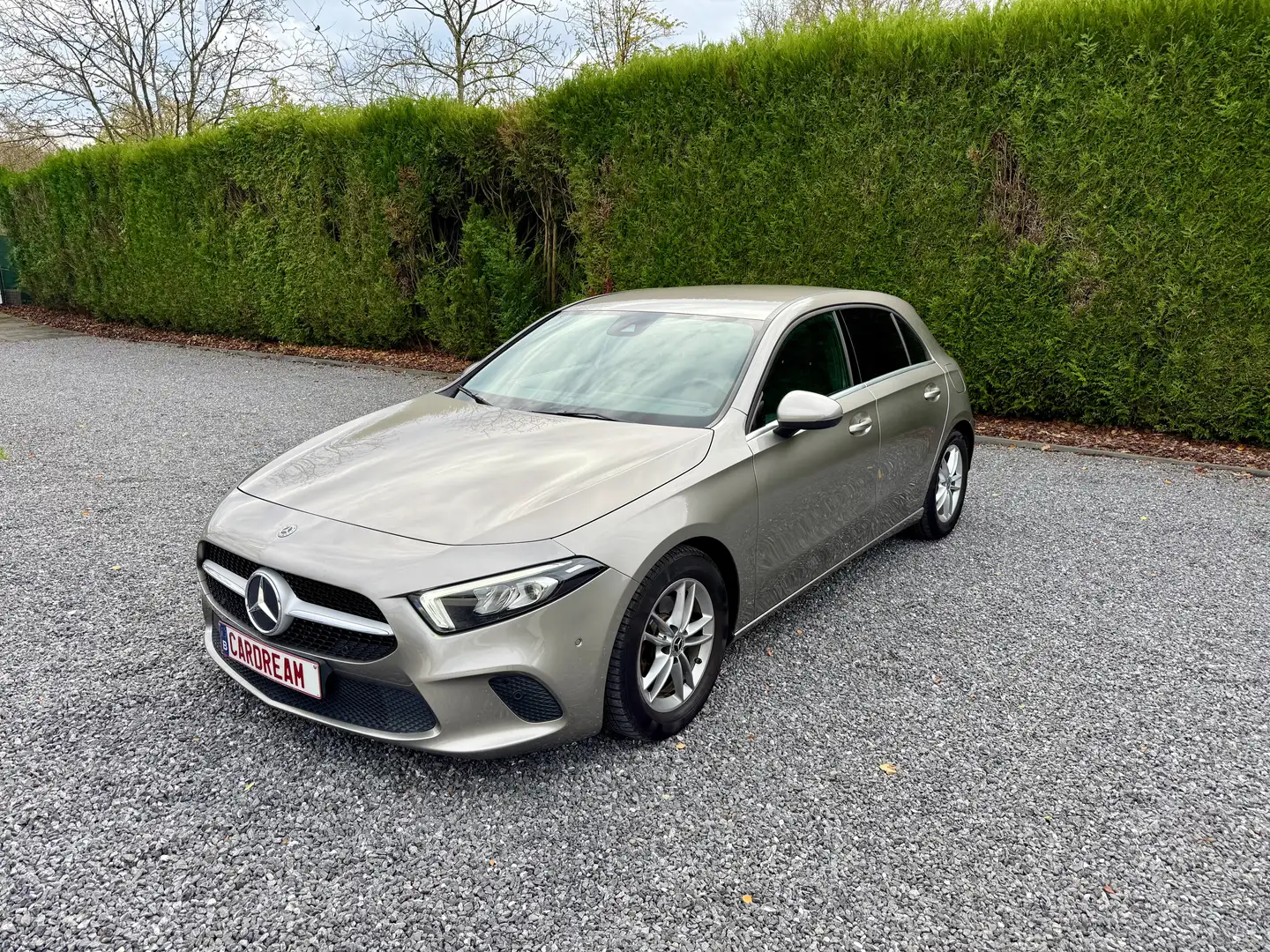 Mercedes-Benz A 180 A 180d Business Solution Gris - 1