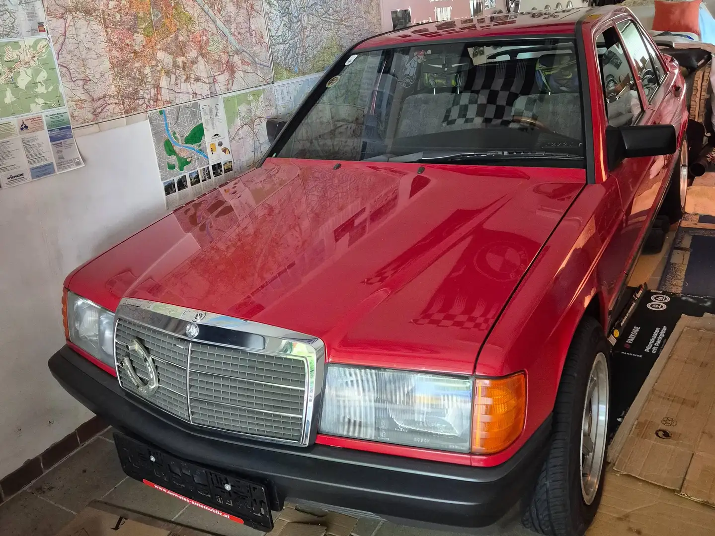 Mercedes-Benz 190 190 E 2,0 Rot - 1
