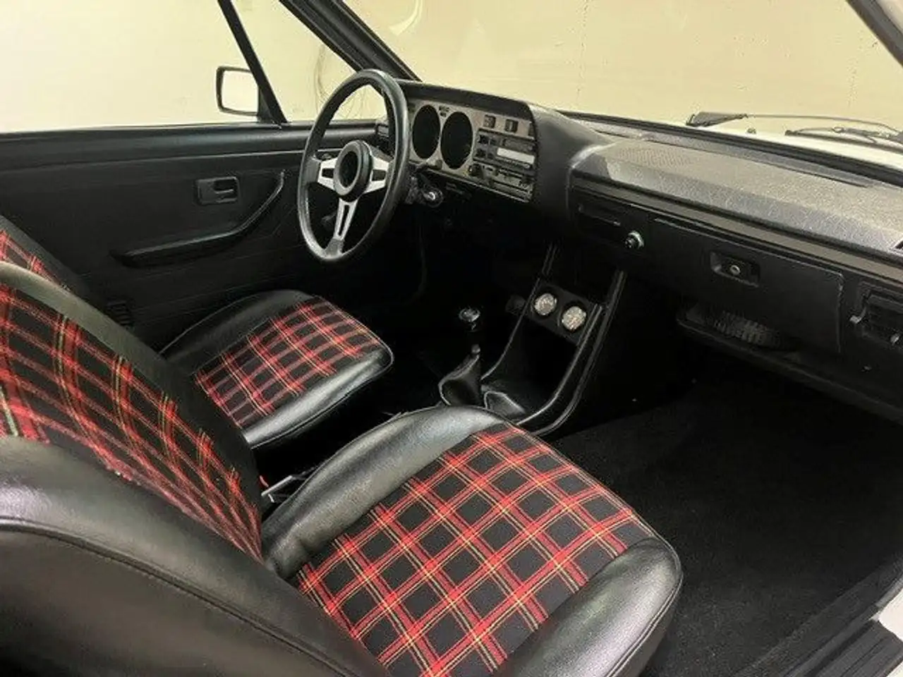 Volkswagen Scirocco 1 GT mit Stahlhubdach - herausnehmbar, foto 6