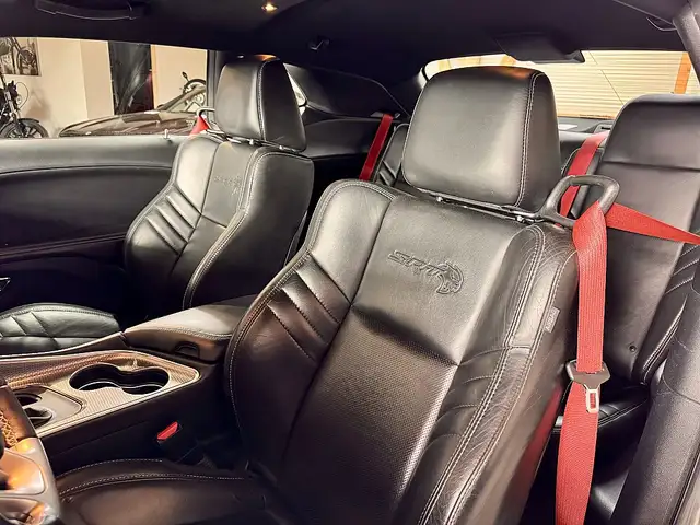 Dodge Challenger SRT Hellcat Widebody 6,2 V8 Ansicht 12