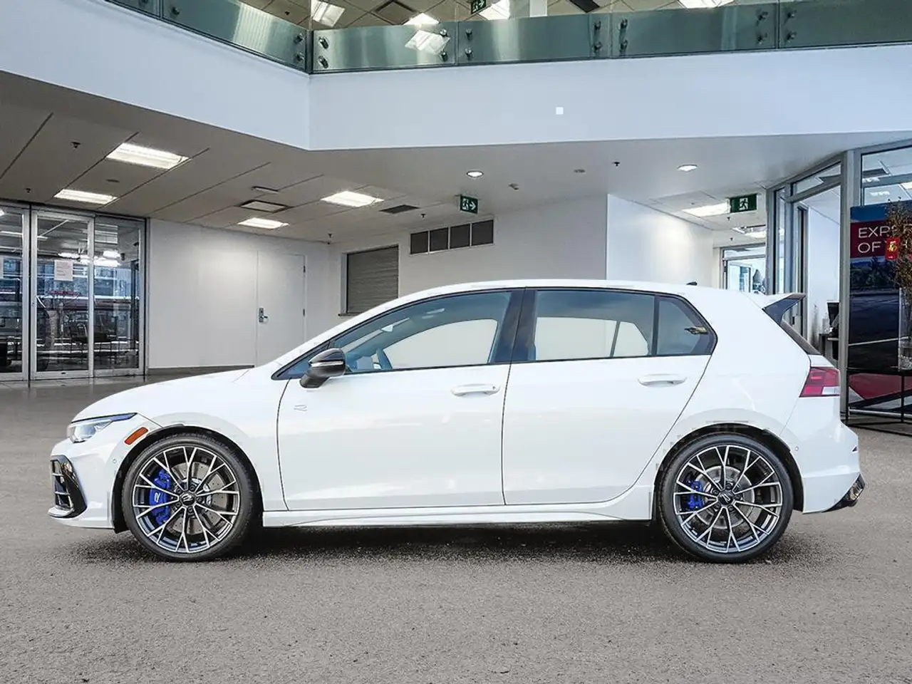 Volkswagen Golf R снимка Volkswagen Golf R