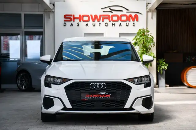 Audi A3 view 5