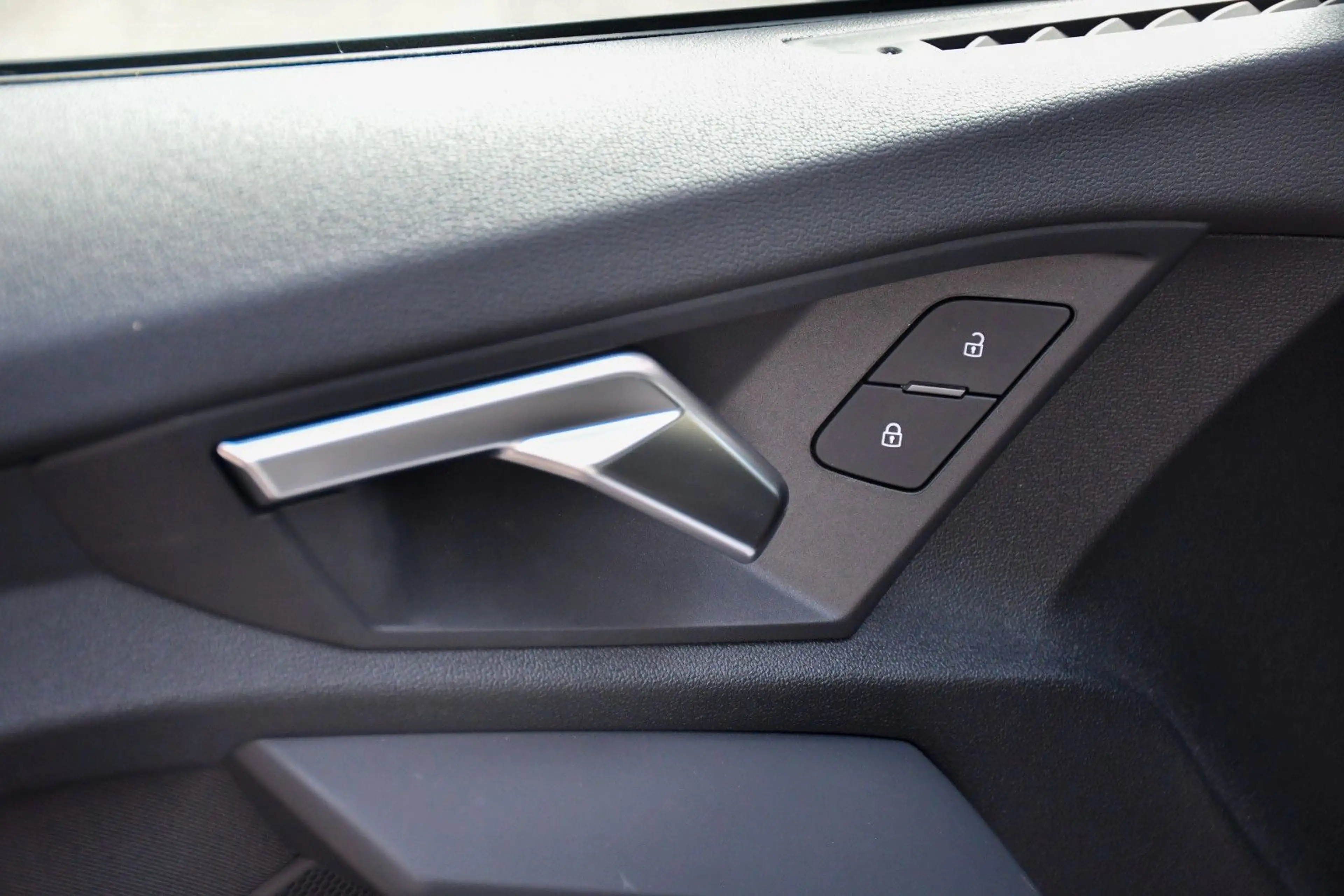 Audi A3 Sportback 30 TFSI basis Kam Navi Autom 1.Hand — photo 9