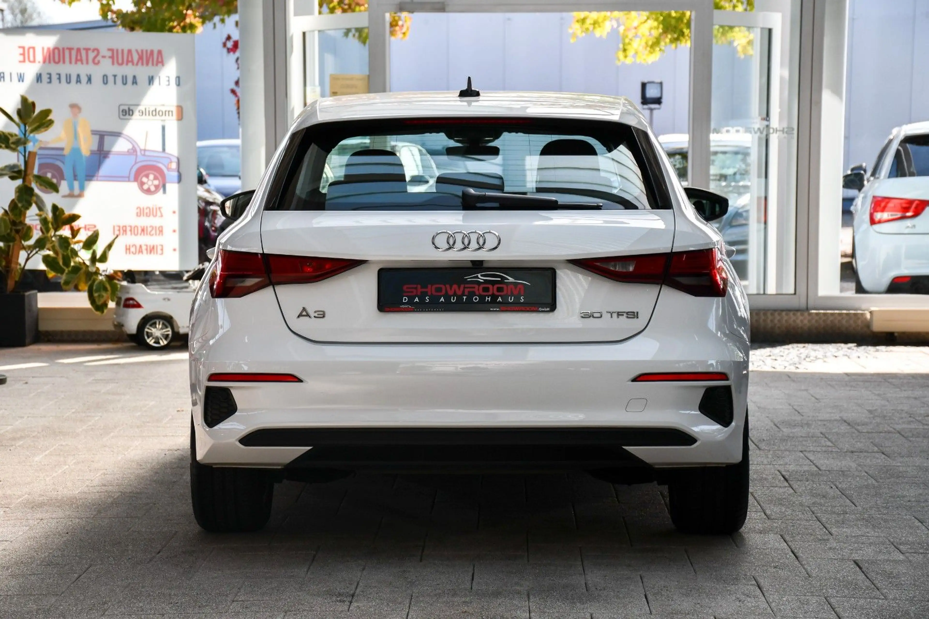 Audi A3 Sportback 30 TFSI basis Kam Navi Autom 1.Hand — photo 6