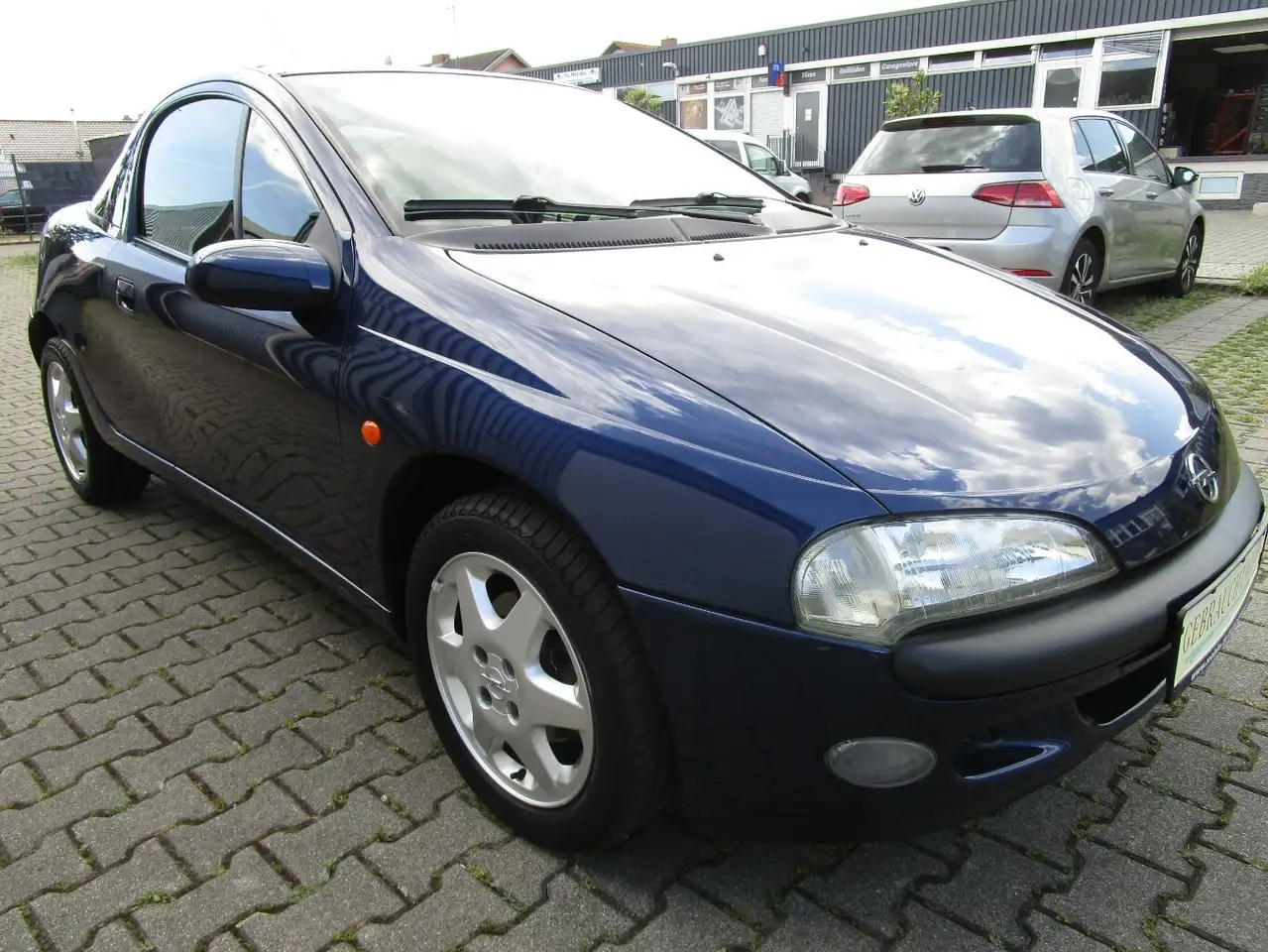 Opel Tigra 1.4 16V Automatik mit nur 41.900 Kilometer, foto 2
