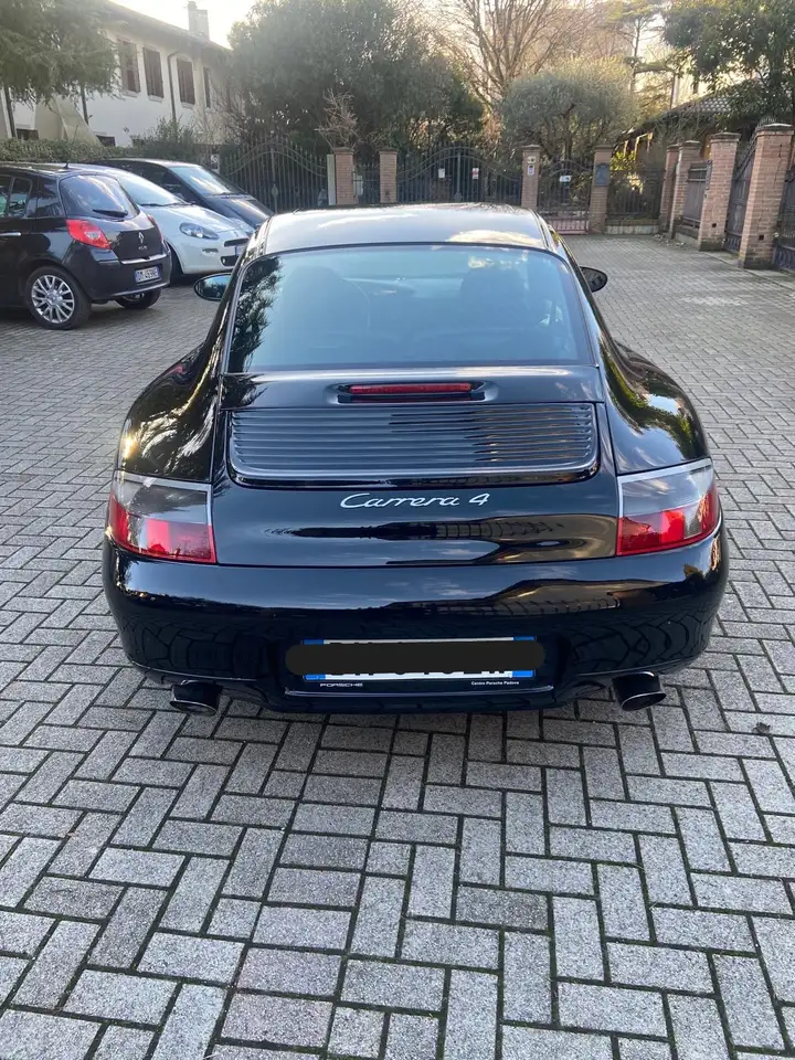 Porsche 996 Carrera 4, foto 2