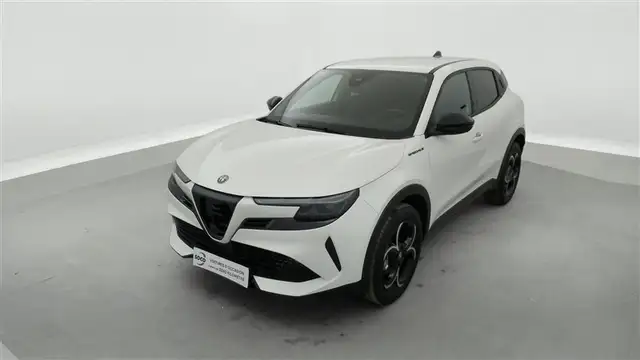 Alfa Romeo Junior Hybrida 136cv S-CUIR / NAVI /FULL LED / CAMERA