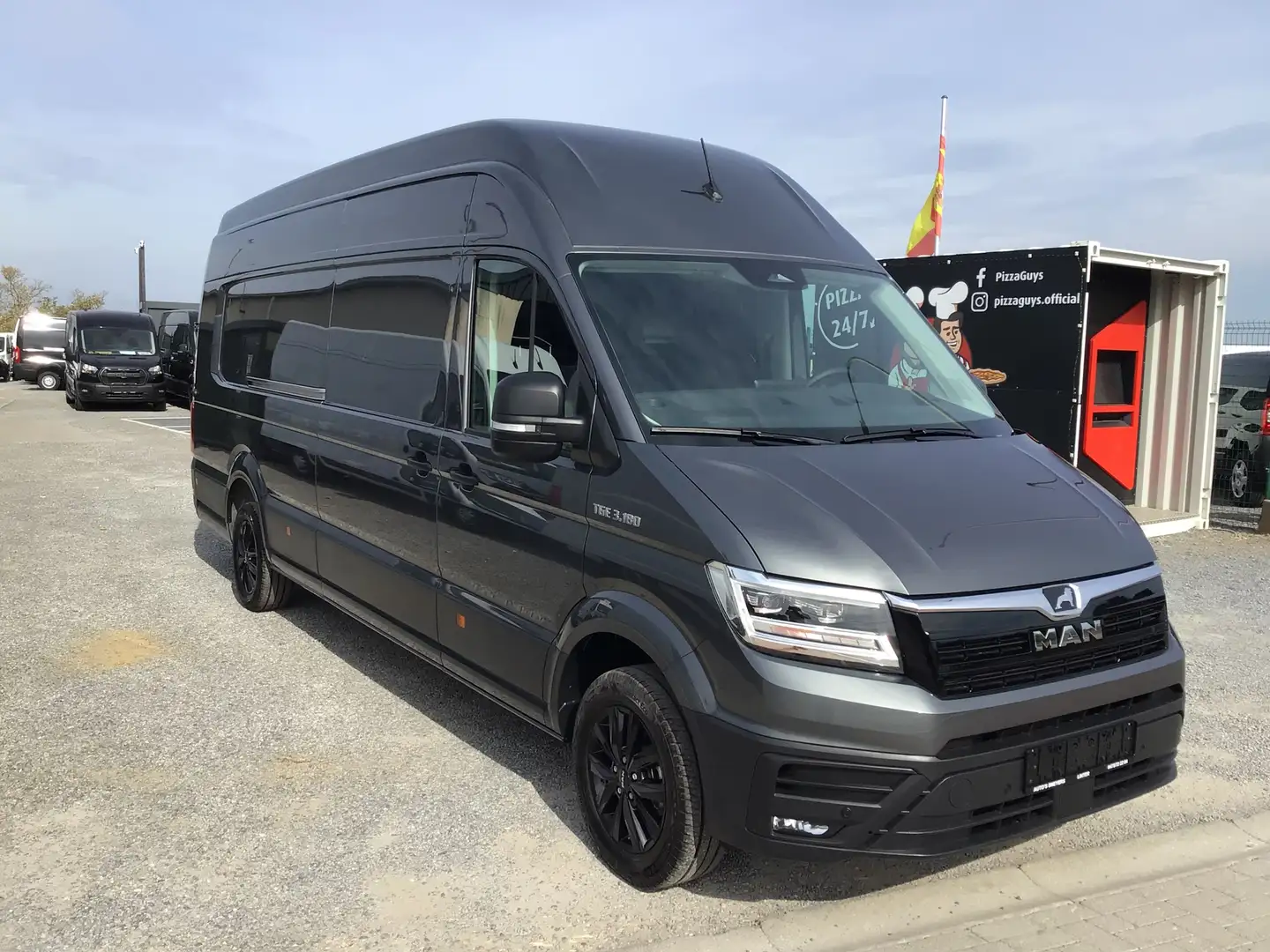 MAN TGE l5h4 180pk automaat 2025 10km full/option 49950e Grijs - 1