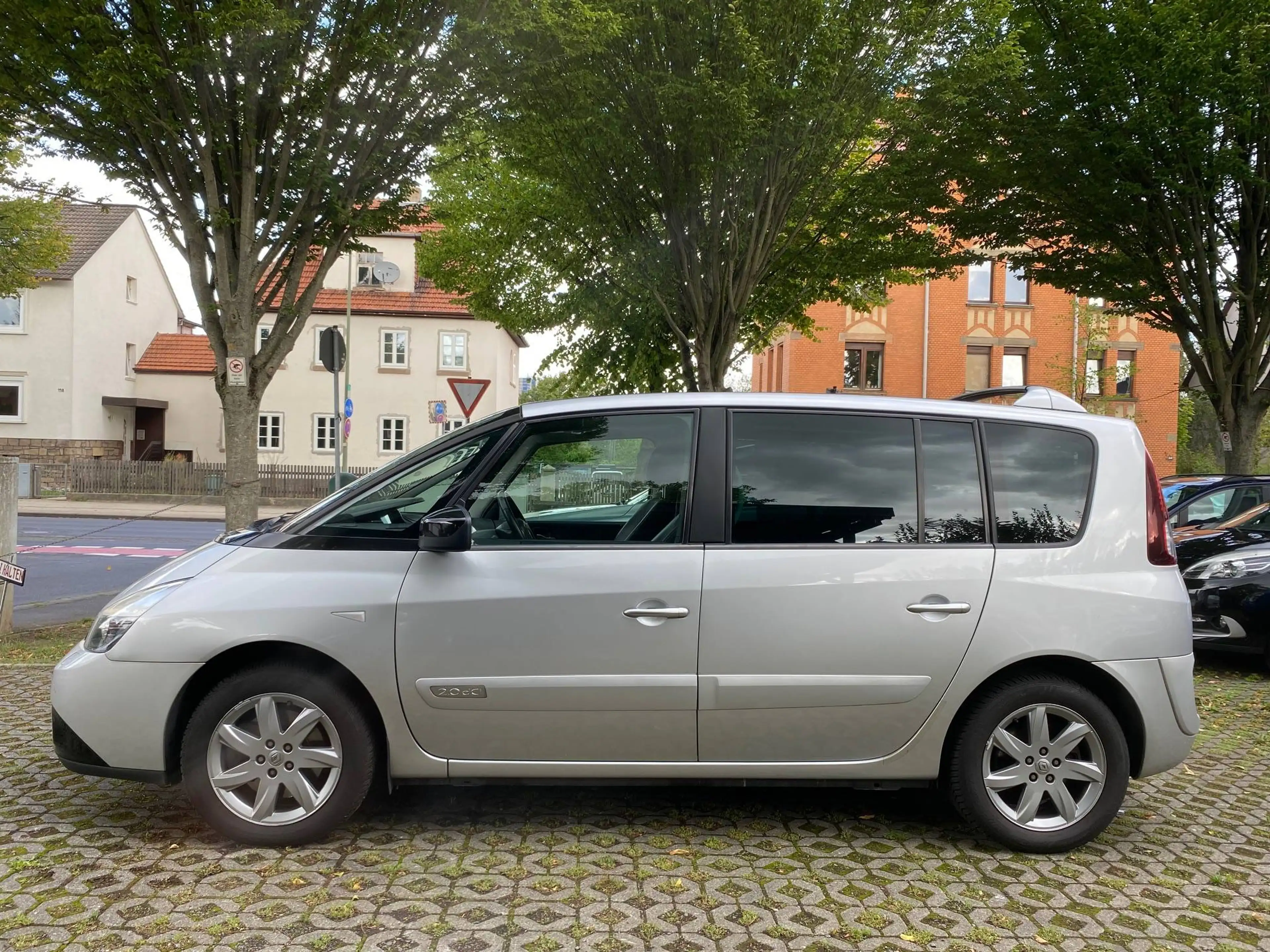 Renault Espace Edition 25th, Automatik, 7-Sitzer, Leder, Panoramadach, AHK