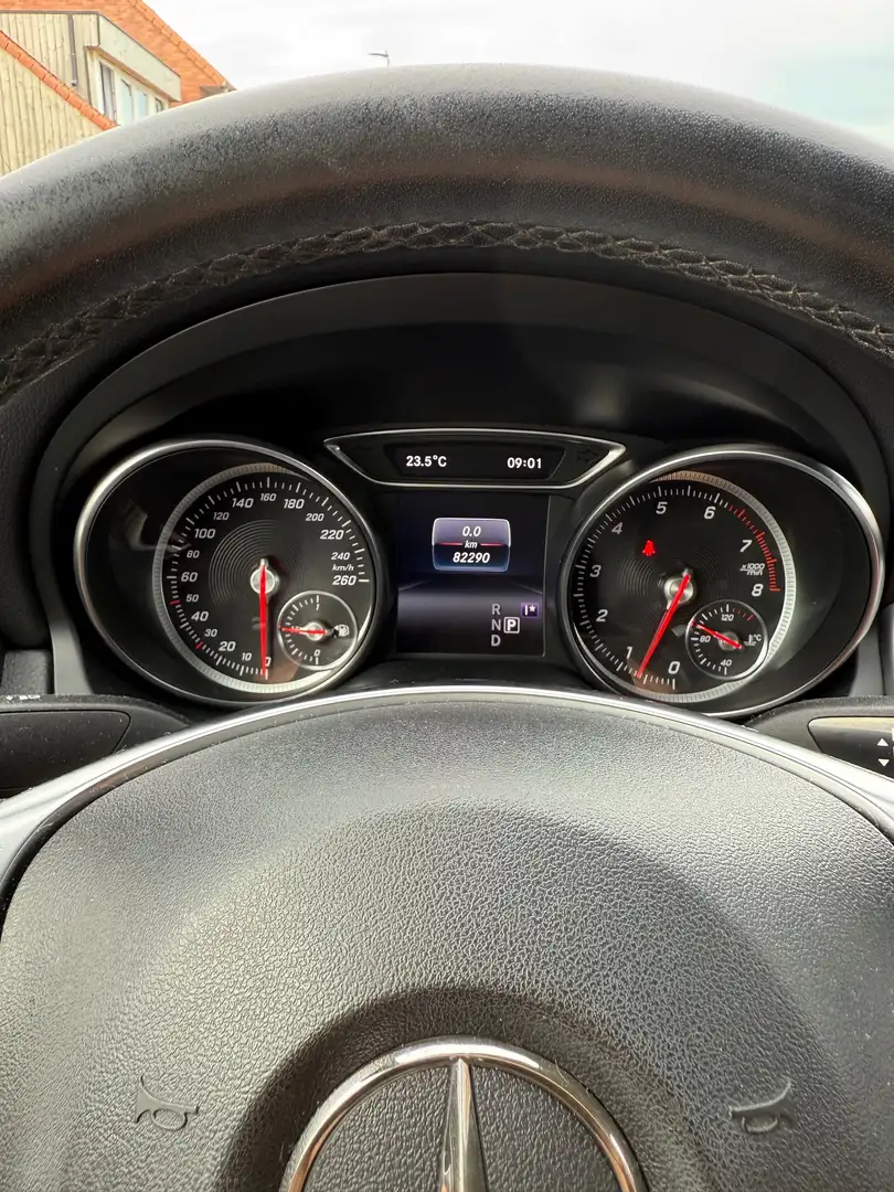 Mercedes-Benz CLA 200 CLA 200 7G-DCT AMG Line Zilver - 1