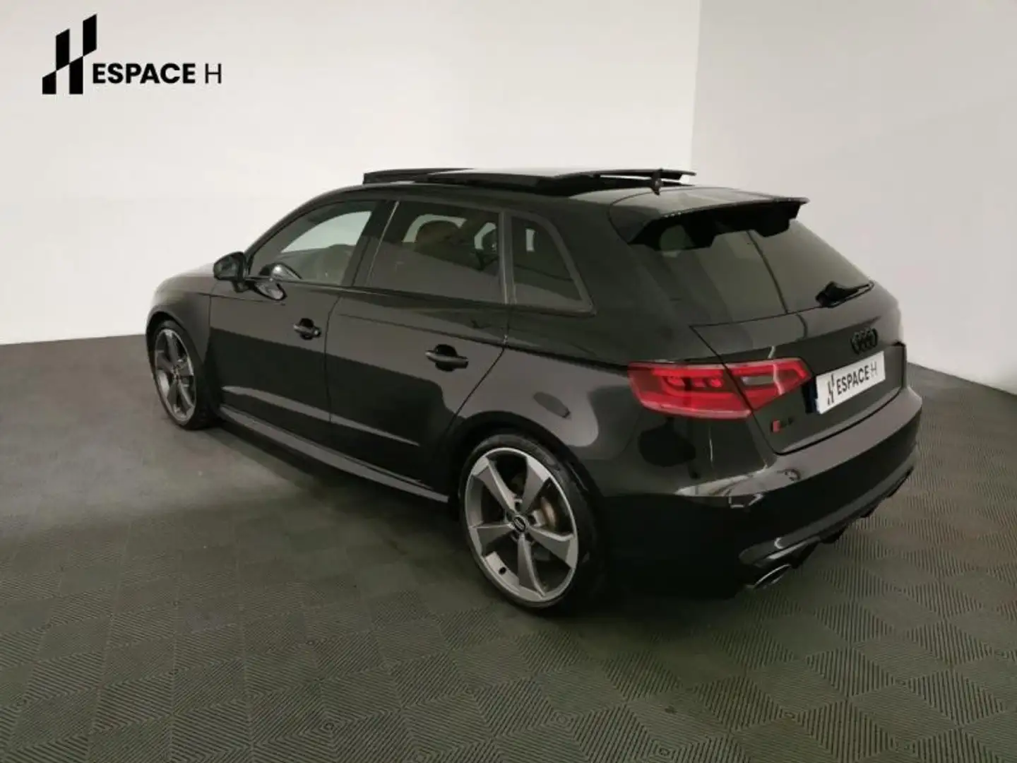 Audi RS3 2.5 TFSI 367ch quattro S tronic 7 Noir - 2