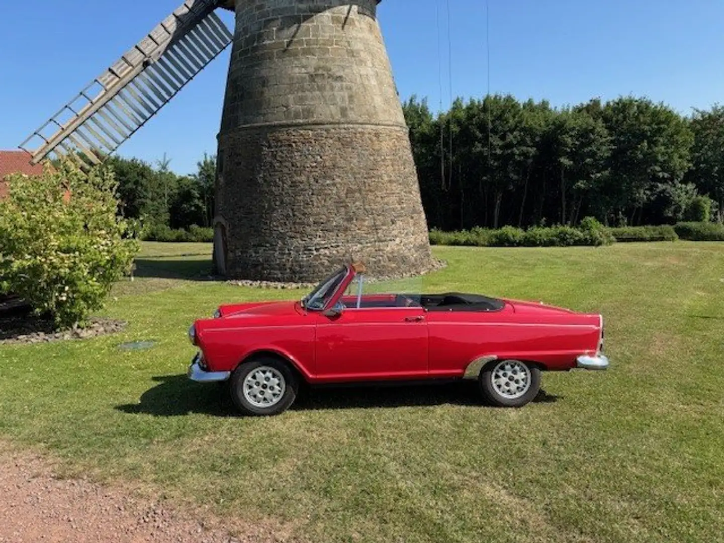 Oldtimer DKW F12 Roadster Rouge - 1