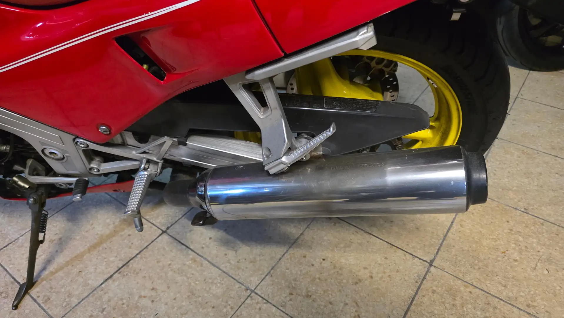 Honda VFR 750 F Rojo - 2