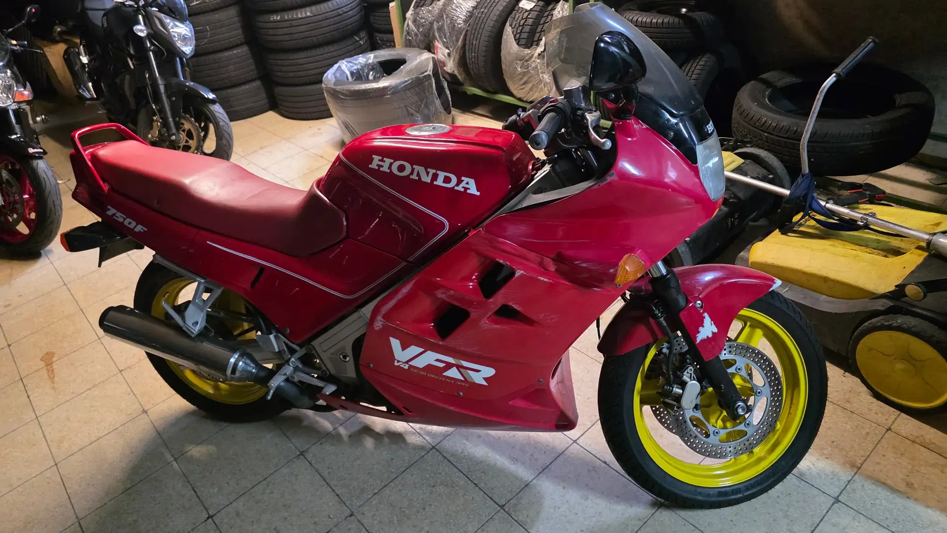 Honda VFR 750 F Rojo - 1