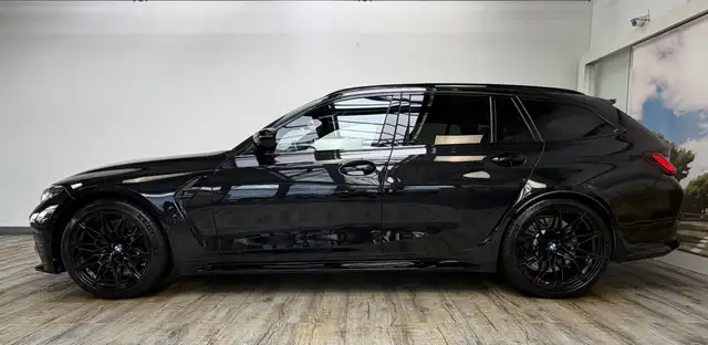 BMW M3 view 3