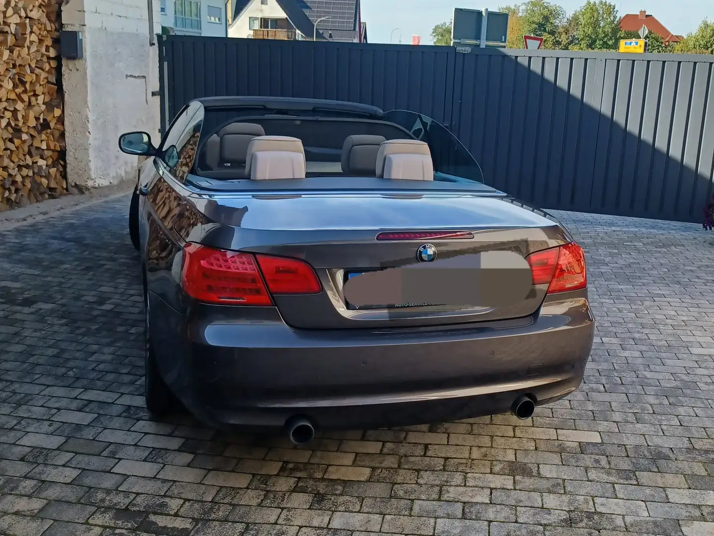 BMW 335 335i Cabrio Aut. Braun - 2