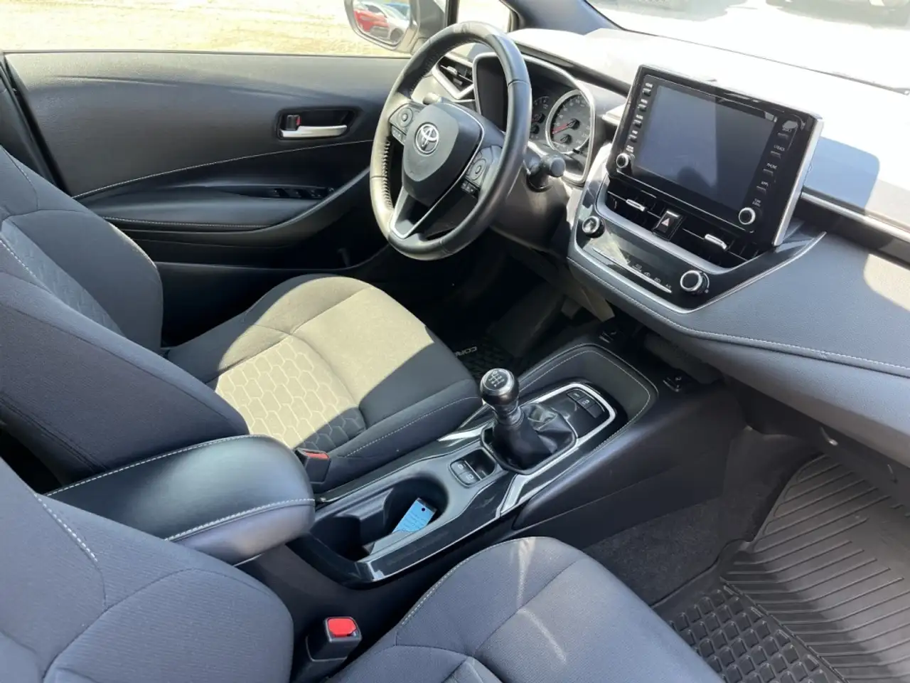 Toyota Corolla снимка Toyota Corolla