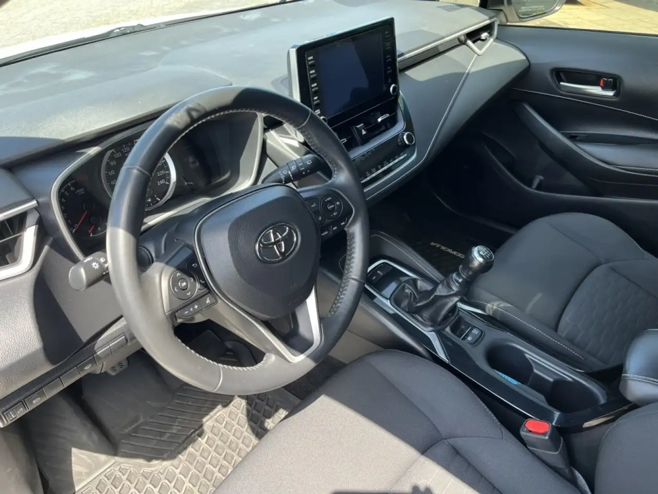 Toyota Corolla снимка Toyota Corolla