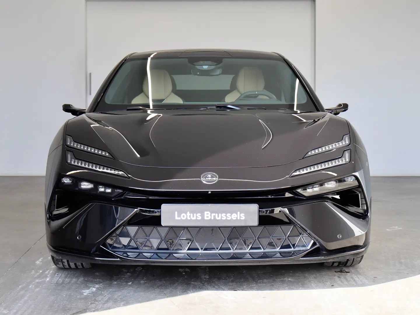 Lotus Emeya Emeya 600 GT SE Noir - 1