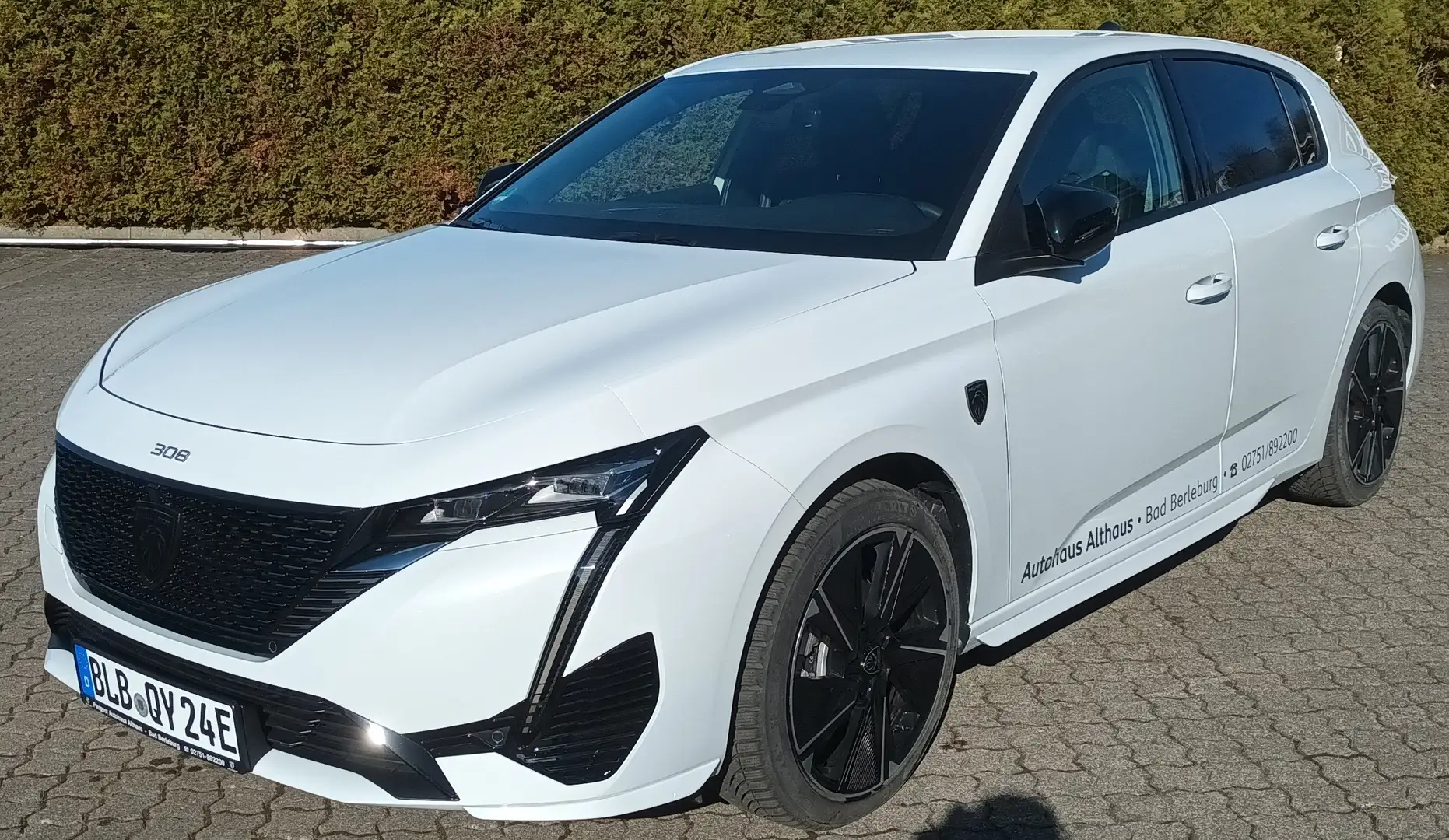 Peugeot 308 First Edition Elektromotor 156 Sommer/Winter Alu White - 1