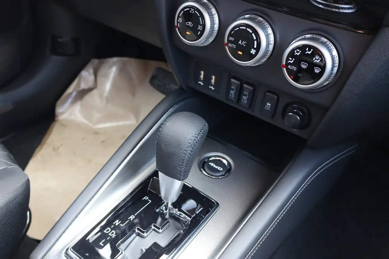 Mitsubishi RVR снимка Mitsubishi RVR