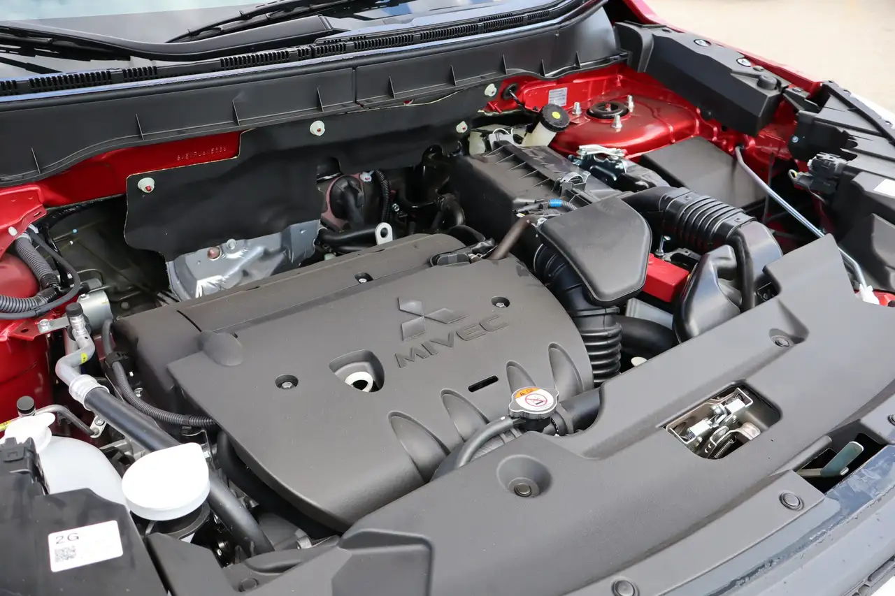 Mitsubishi RVR снимка Mitsubishi RVR