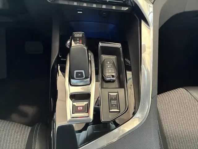 Peugeot 3008 view 12