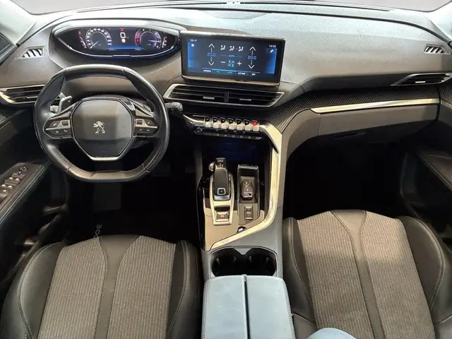 Peugeot 3008 view 6