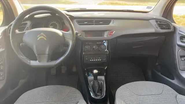 Citroen C3 view 11