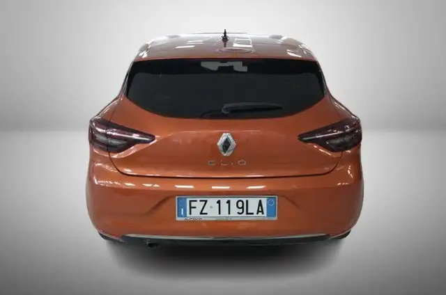 Renault Clio view 5