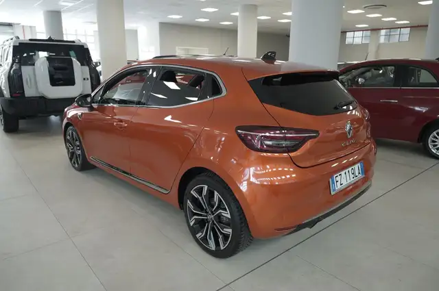 Renault Clio view 15