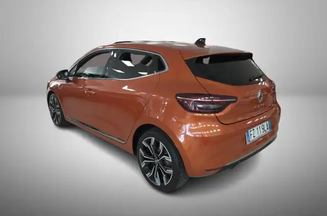 Renault Clio view 6