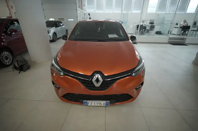 Renault Clio view 13