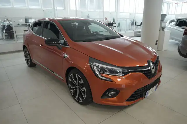Renault Clio view 12
