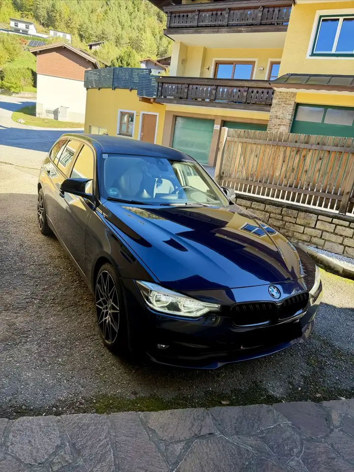 BMW 320 320d xDrive Touring Advantage Aut. — photo 1 of 16