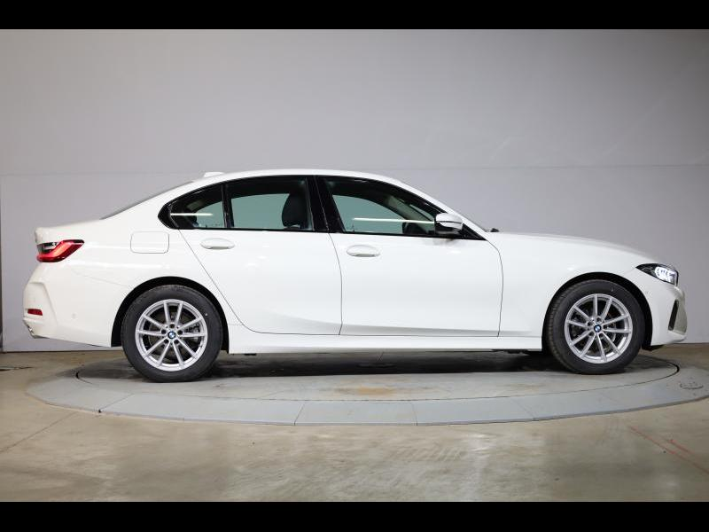 BMW 318 i Berline — photo 4