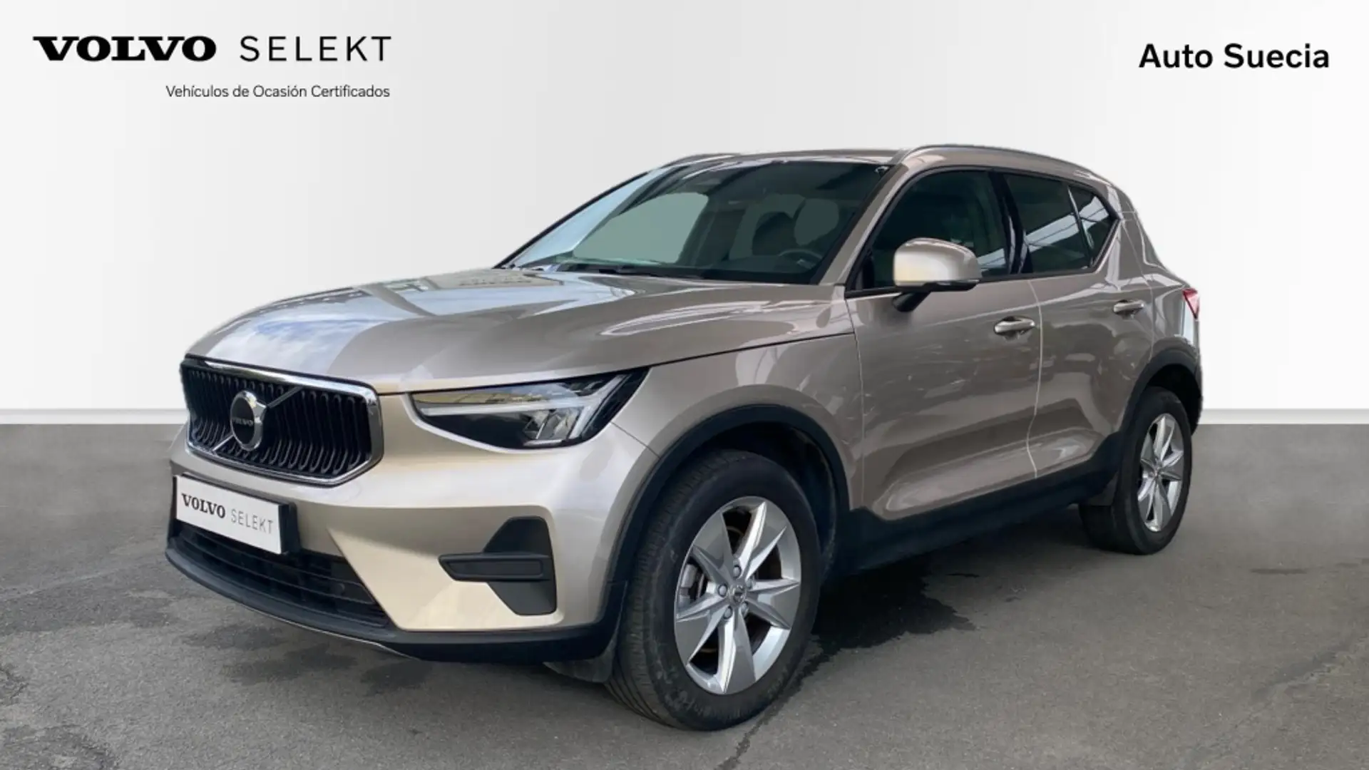 Volvo XC40 TODOTERRENO 2.0 B3 CORE AUTO 5P Beige - 1