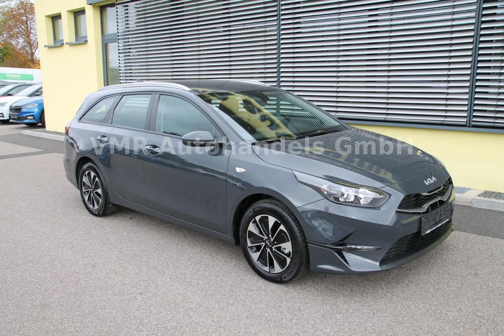 Kia Ceed SW / cee'd SW 1.5 T-GDi  SPIN *Navi*Kamera* Grau - 2
