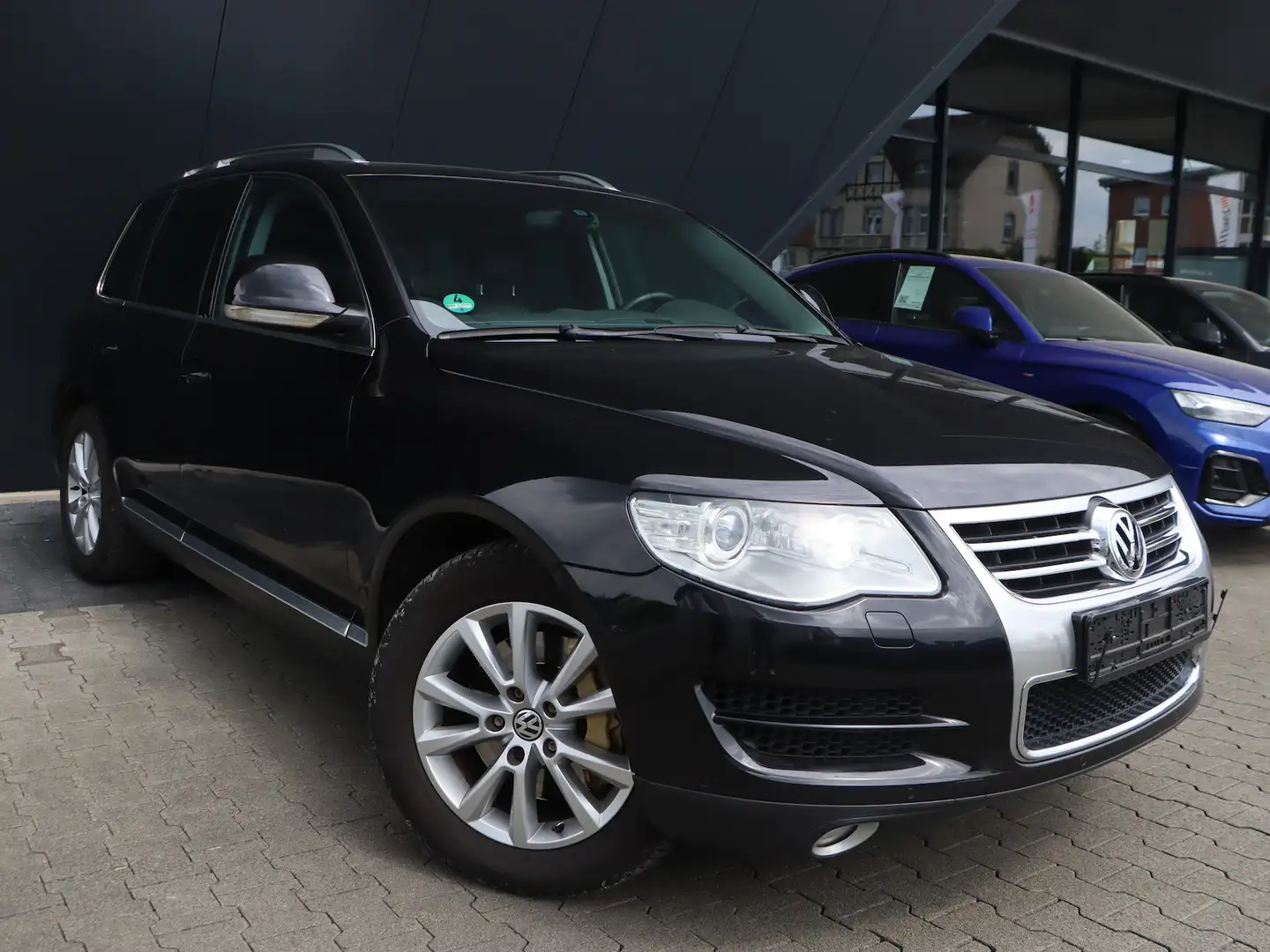 Volkswagen Touareg 4.2 V8 4M / XENON / LEDER / NAVI+ Noir - 1