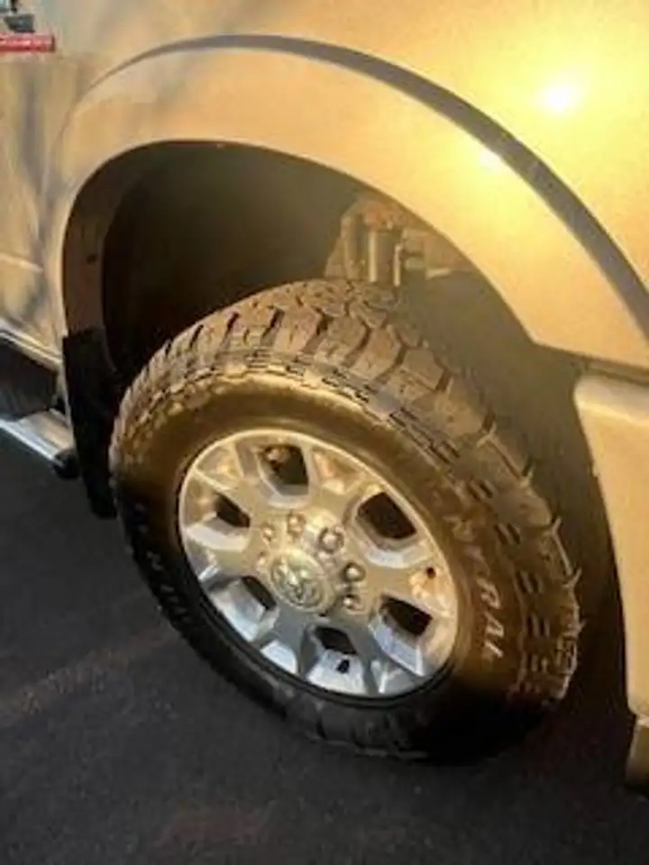 RAM 2500 снимка RAM 2500
