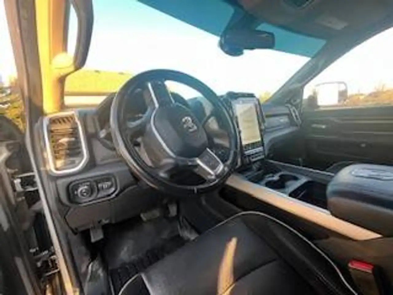 RAM 2500 снимка RAM 2500