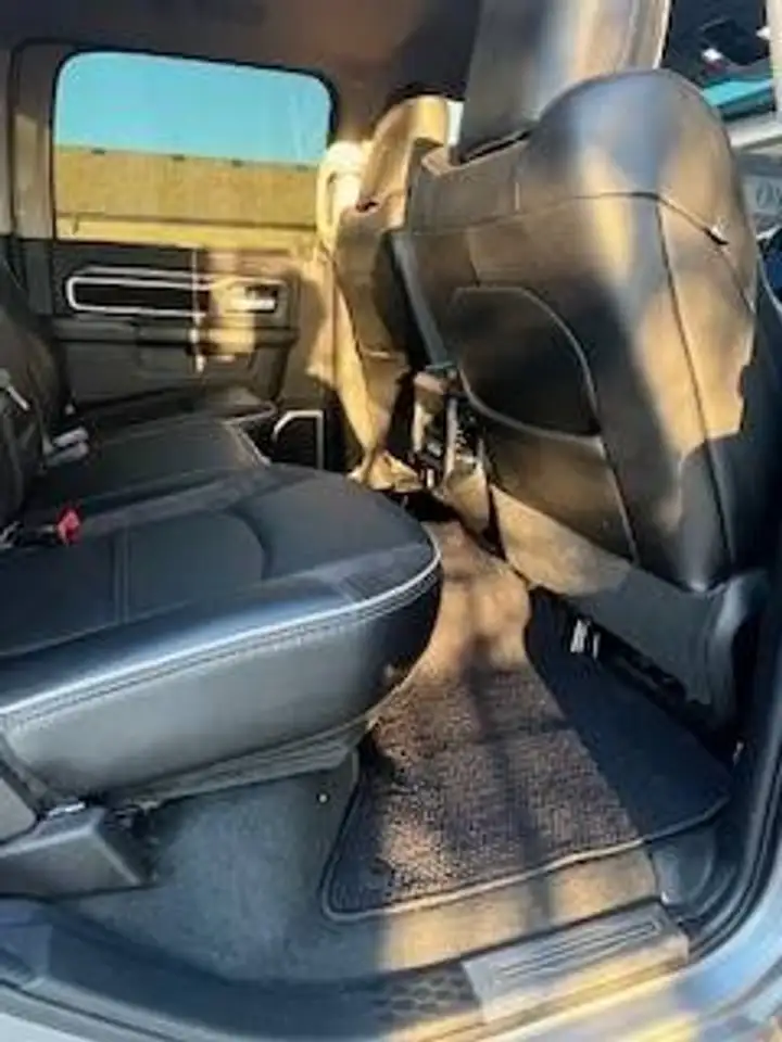 RAM 2500 снимка RAM 2500