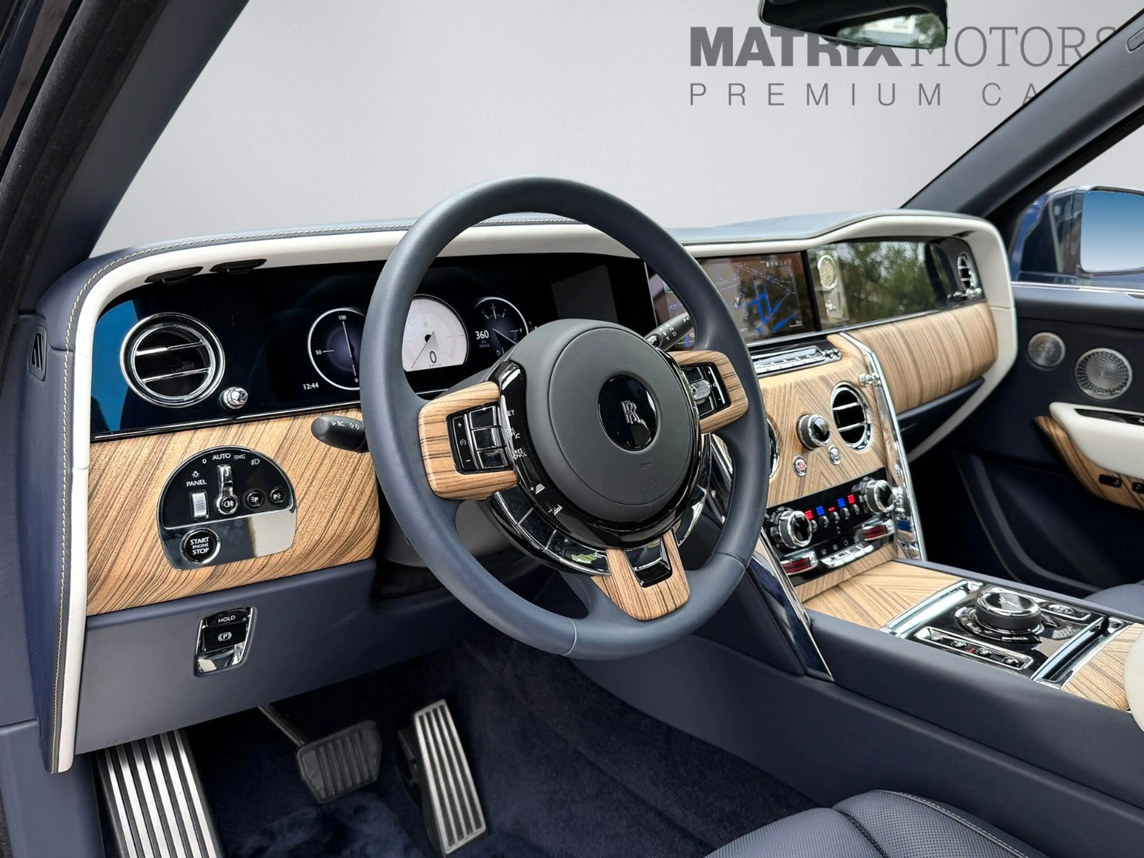 Rolls-Royce Cullinan 4 Seats Shooting Star Picnic Tables — photo 15