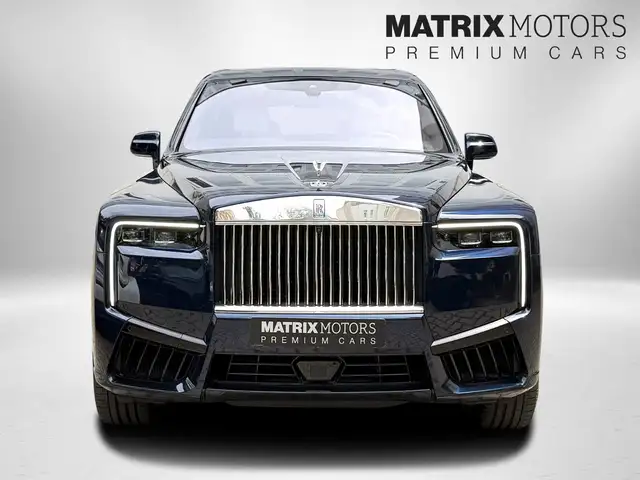 Rolls-Royce Cullinan view 13