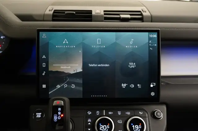 Land Rover Defender 90 3.0 X-Dynamic SE DAB AHK Ansicht 19