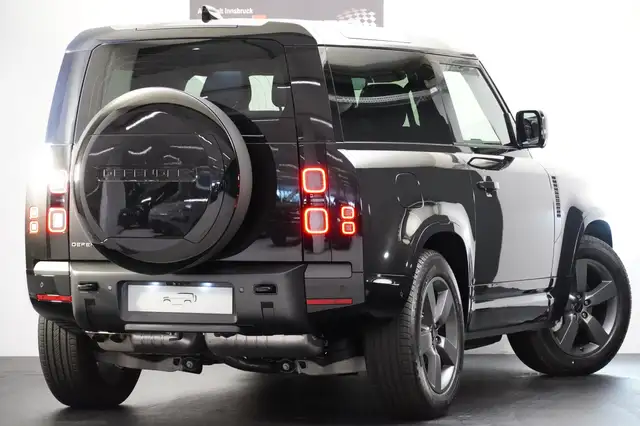 Land Rover Defender 90 3.0 X-Dynamic SE DAB AHK Ansicht 3