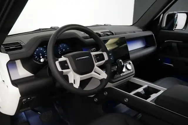 Land Rover Defender 90 3.0 X-Dynamic SE DAB AHK Ansicht 12