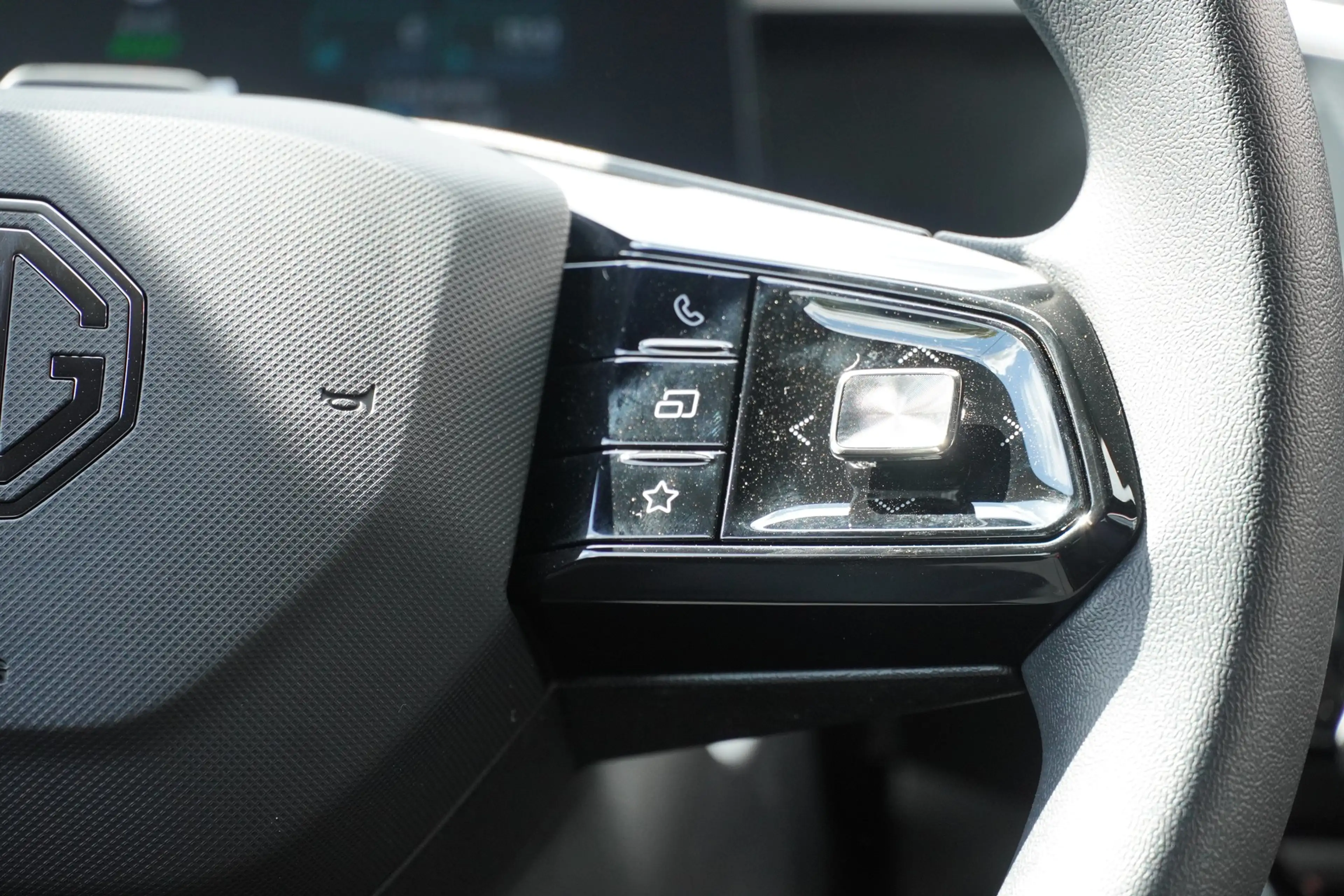 MG MG3 1.5 Hybrid Comfort Aut. ACC Navi Kamera — photo 14