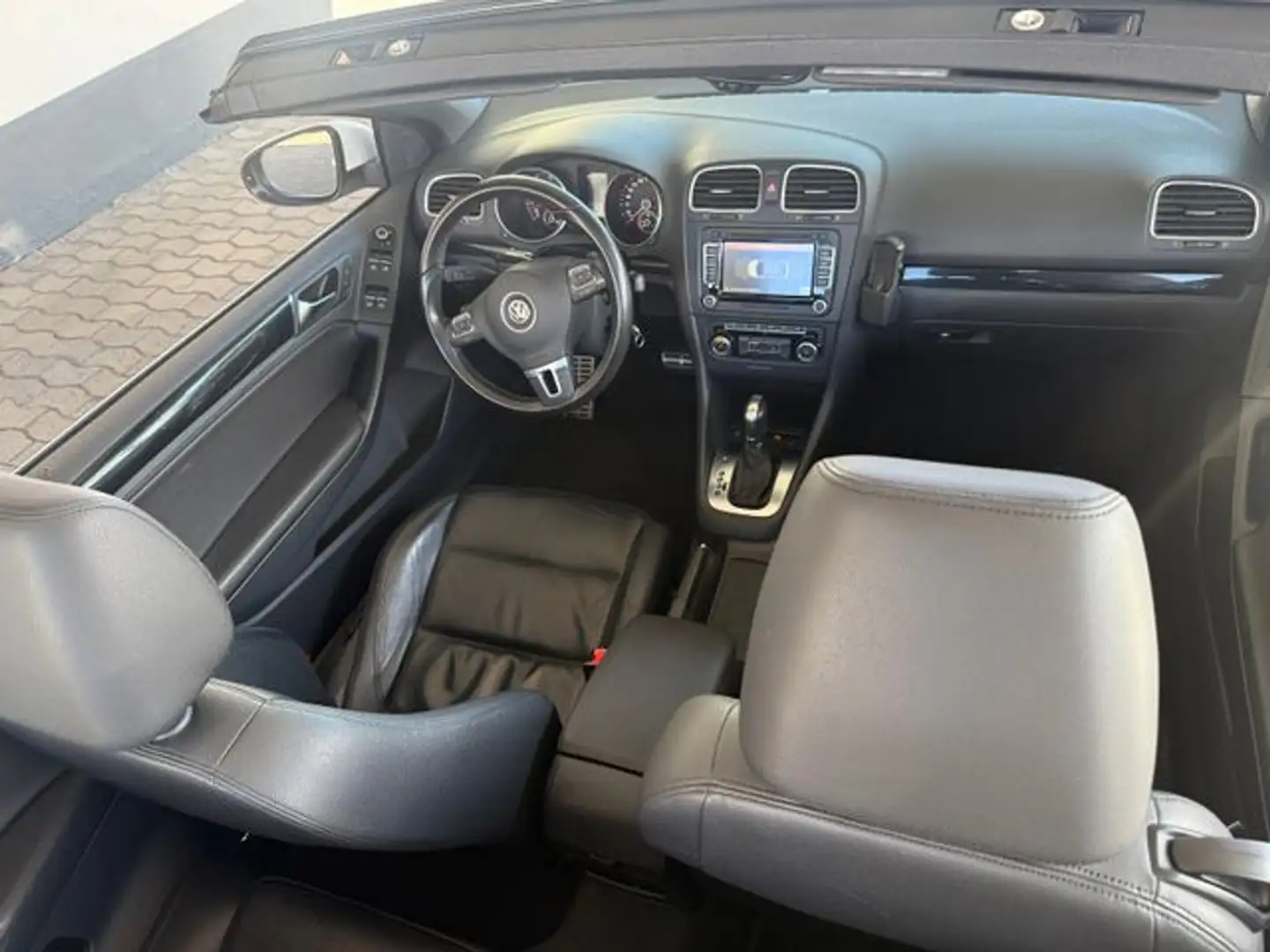 Volkswagen Golf Cabrio A. Leder Navi BI-Xenon E-Verdeck Weiß - 2
